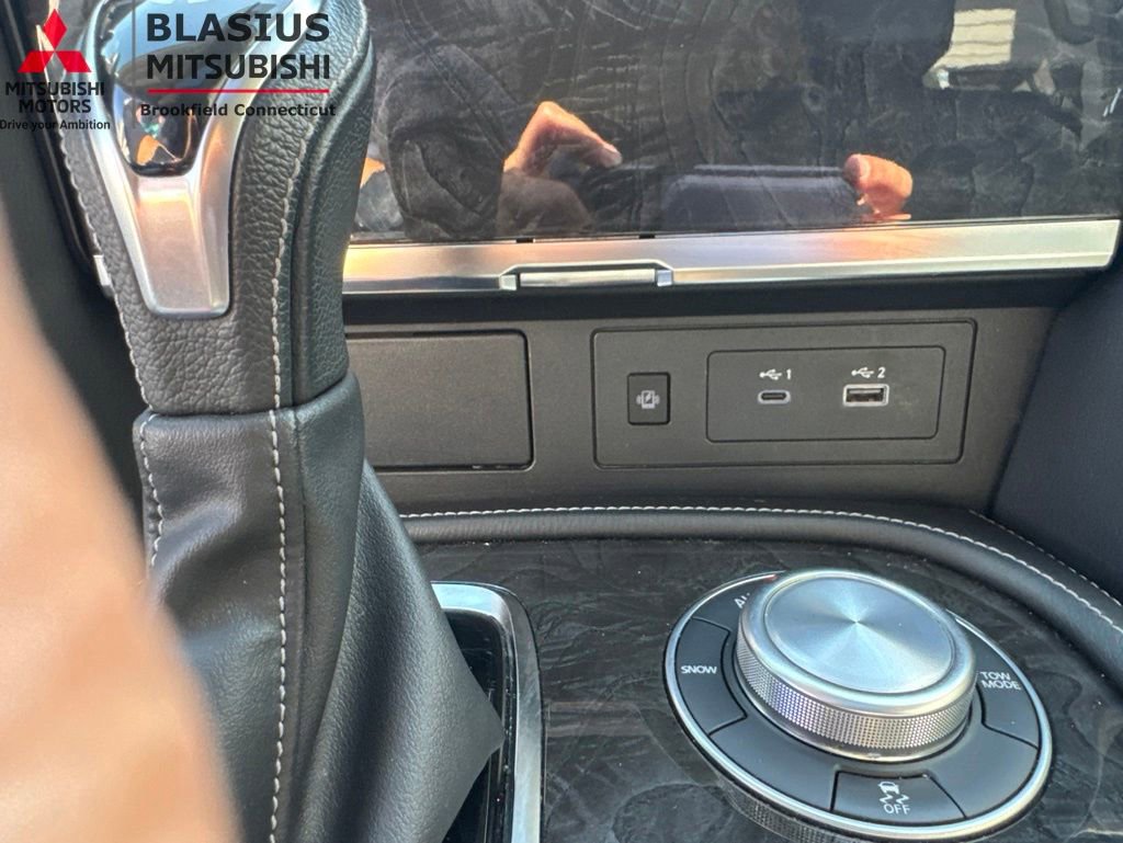 Used 2024 INFINITI QX80 Luxe AWD/4WD image 30