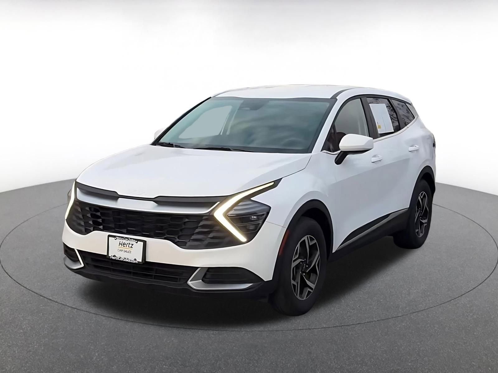 Used 2025 Kia Sportage LX image 7