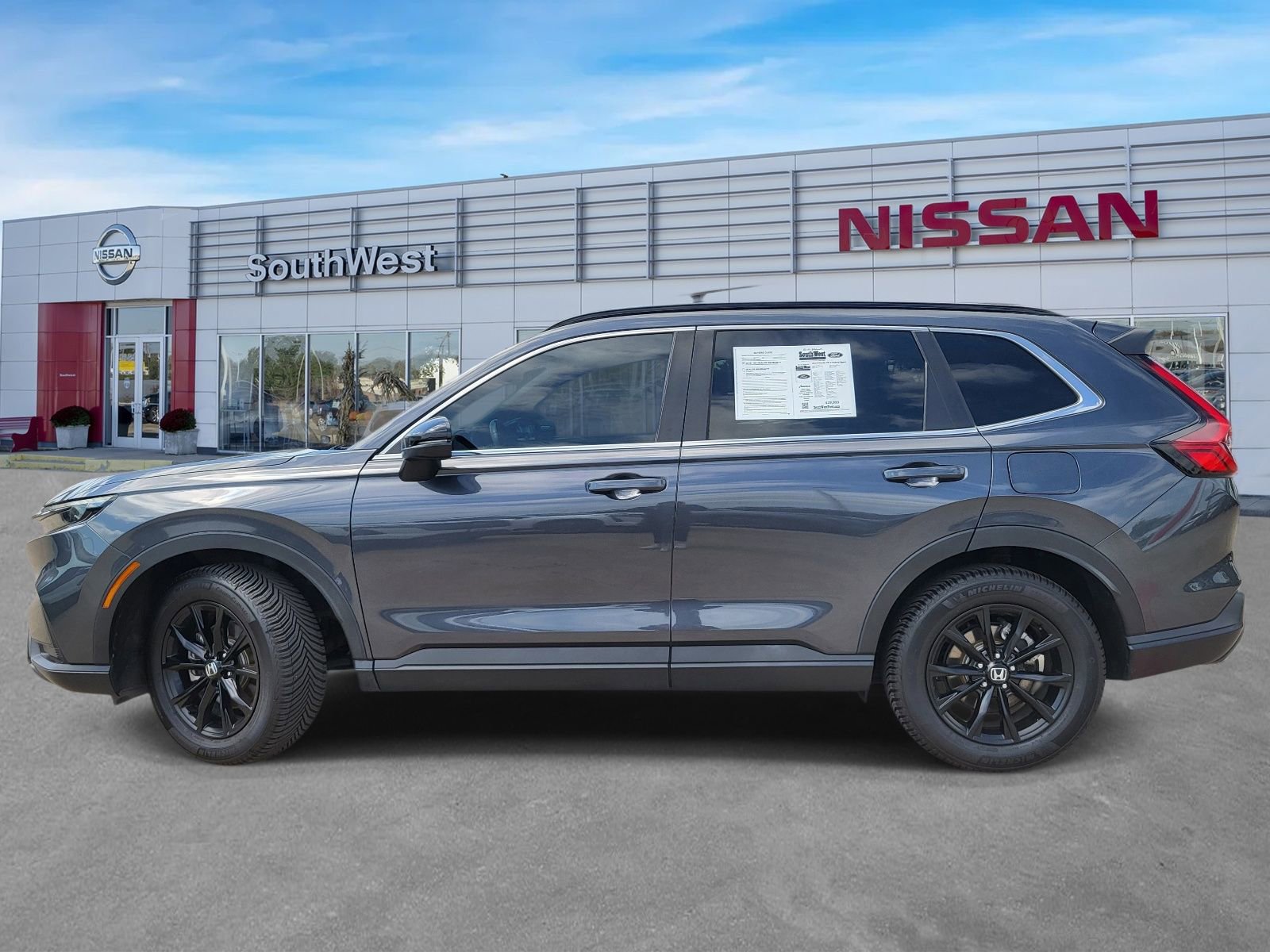 Used 2023 Honda CR-V Sport image 9