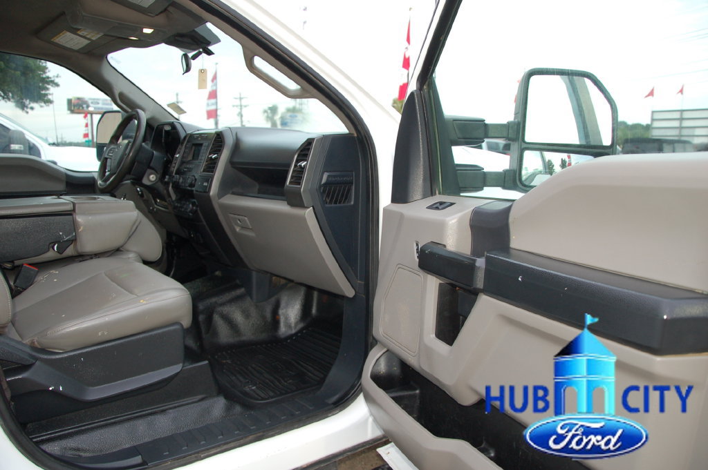 Used 2022 Ford F250 XL w/ Power Equipment Group AWD/4WD image 17