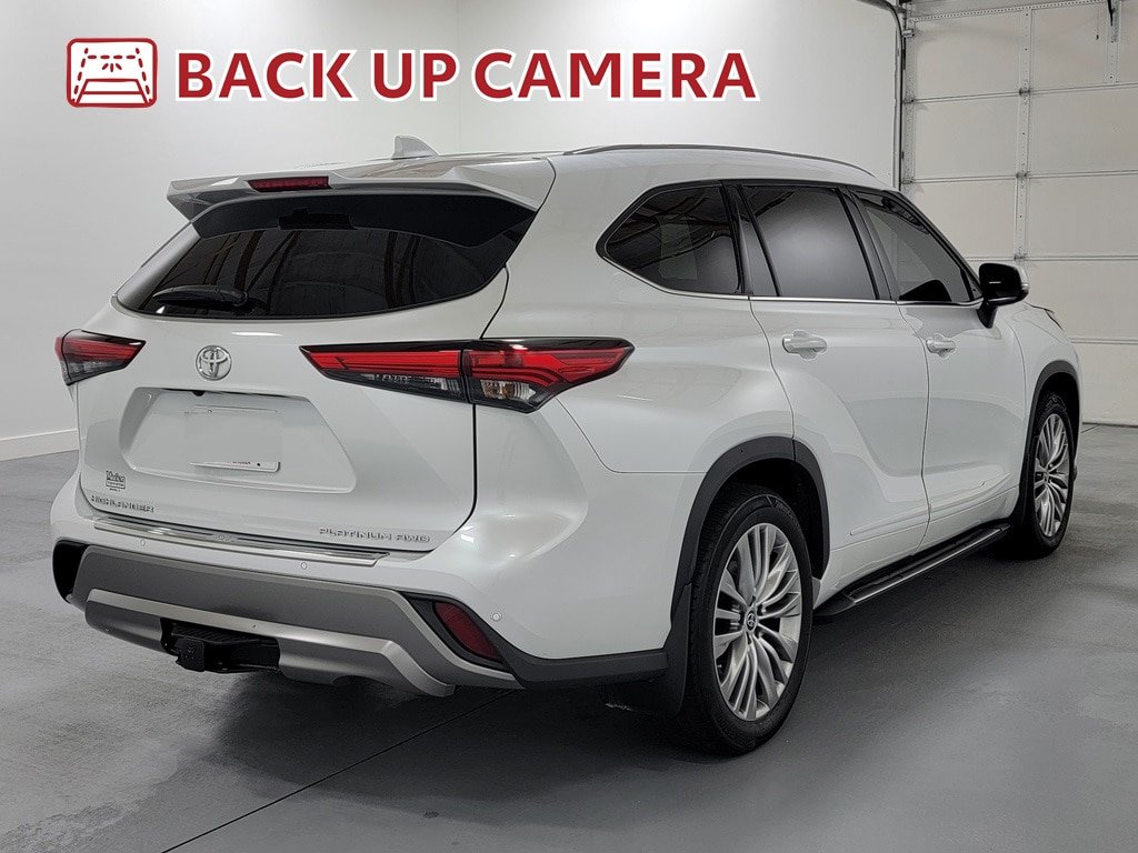 Used 2022 Toyota Highlander Platinum AWD/4WD image 9