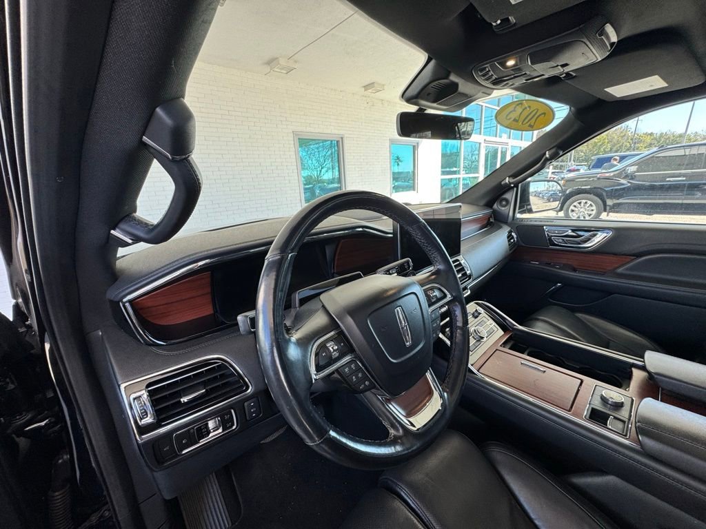 Used 2023 Lincoln Navigator L Reserve image 15