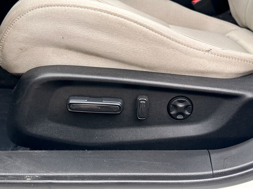 Used 2019 Honda Accord EX image 24