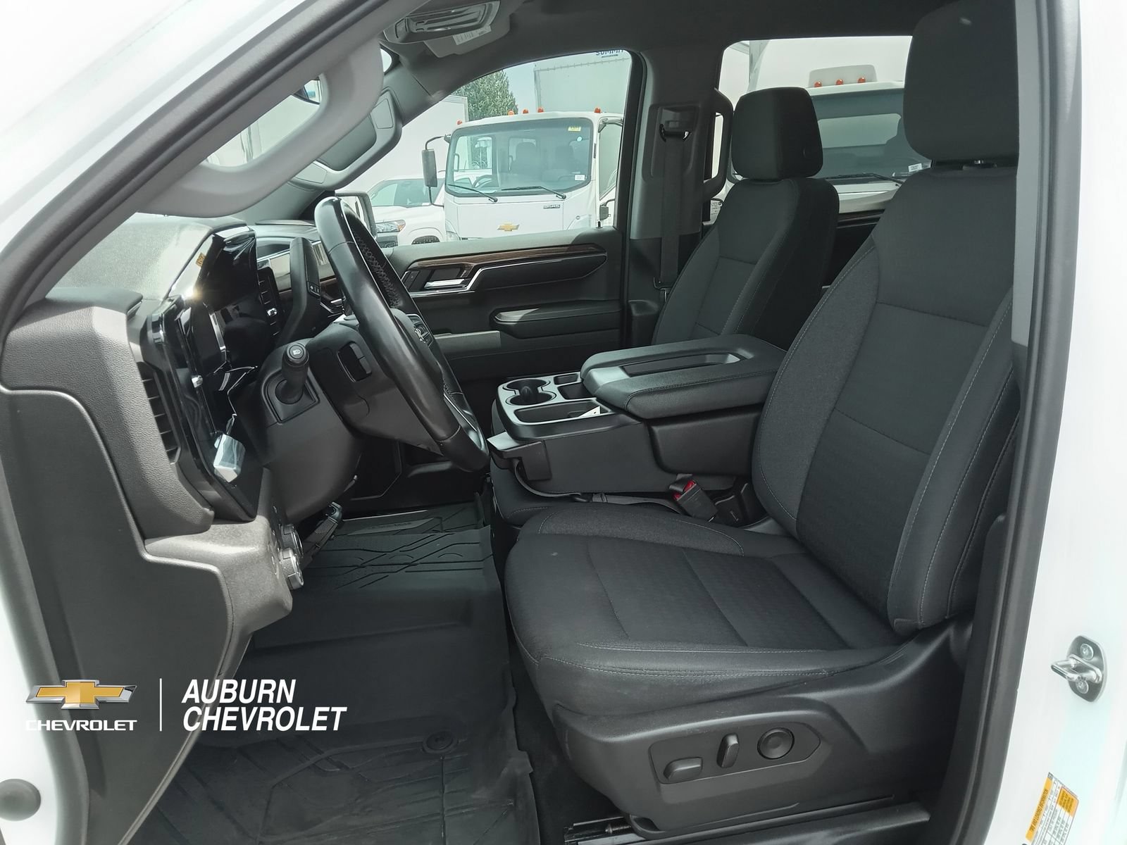 Certified 2023 Chevrolet Silverado 1500 LT w/ Protection Package AWD/4WD image 17