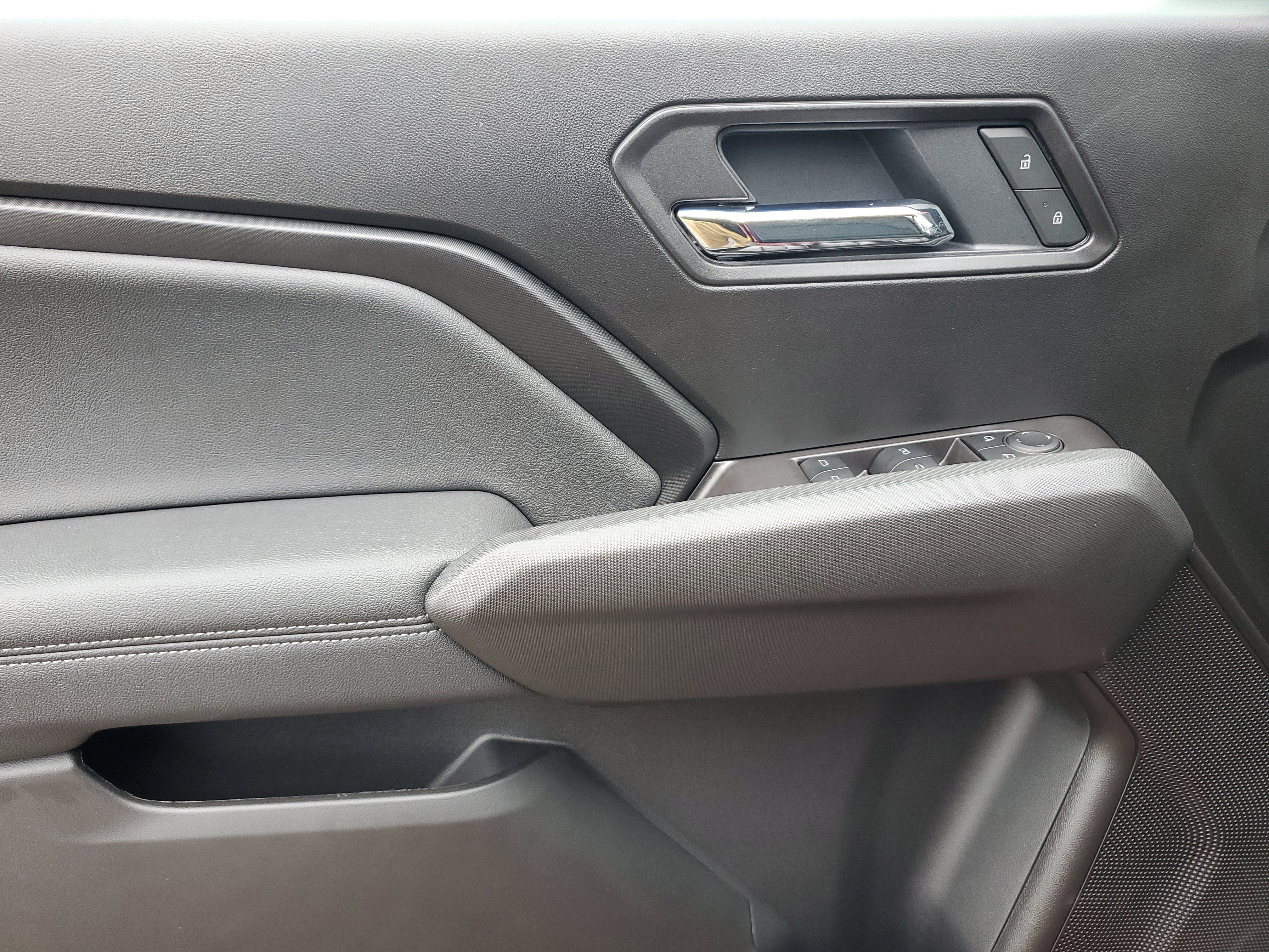 New 2025 GMC Canyon Elevation w/ Convenience Package image 20