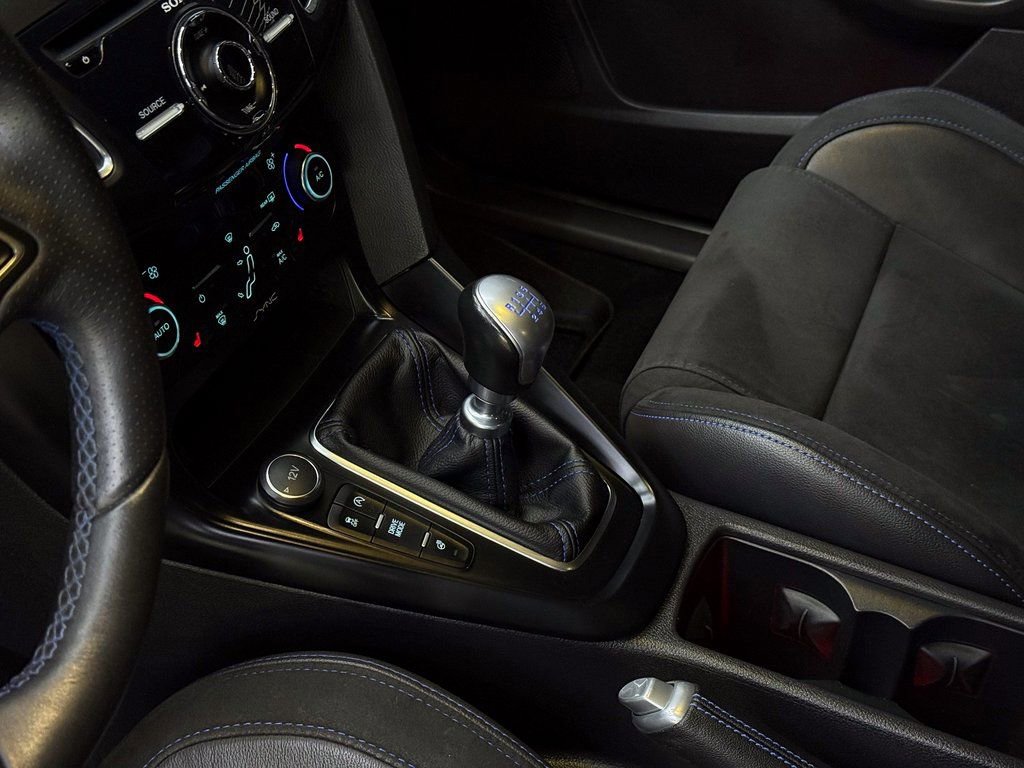 Used 2017 Ford Focus RS image 14