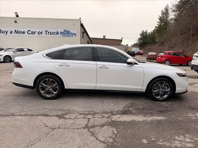 Used 2023 Honda Accord EX-L image 3