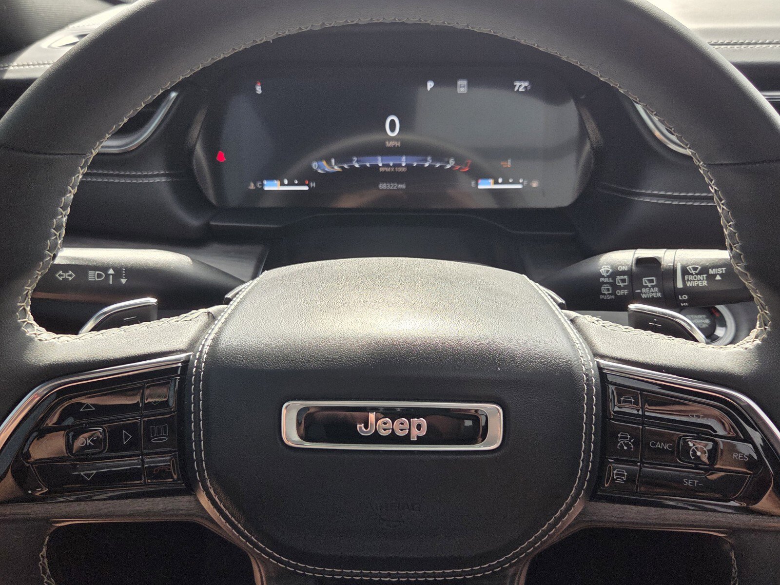 Used 2024 Jeep Grand Cherokee L Overland w/ Trailer Tow Package image 21