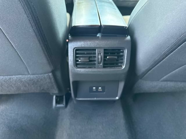 Used 2023 Nissan Rogue SV AWD/4WD image 14