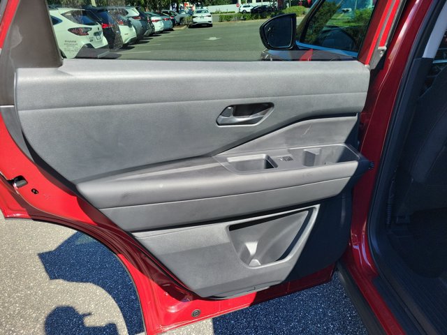 Used 2026 Nissan Pathfinder SV FWD image 14