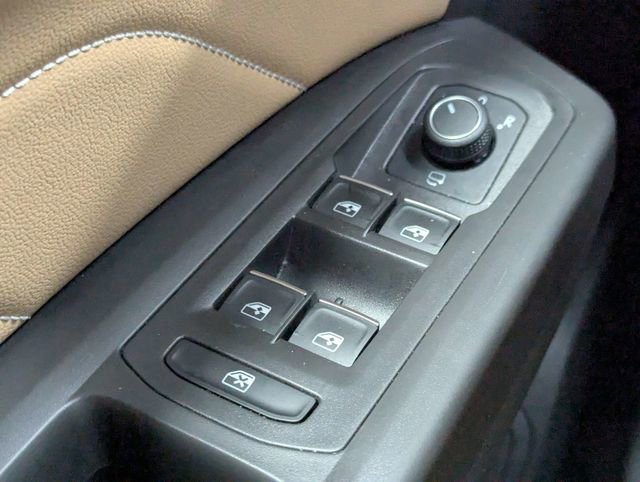 Used 2022 Volkswagen Atlas Cross Sport SEL Premium R-Line AWD/4WD image 18