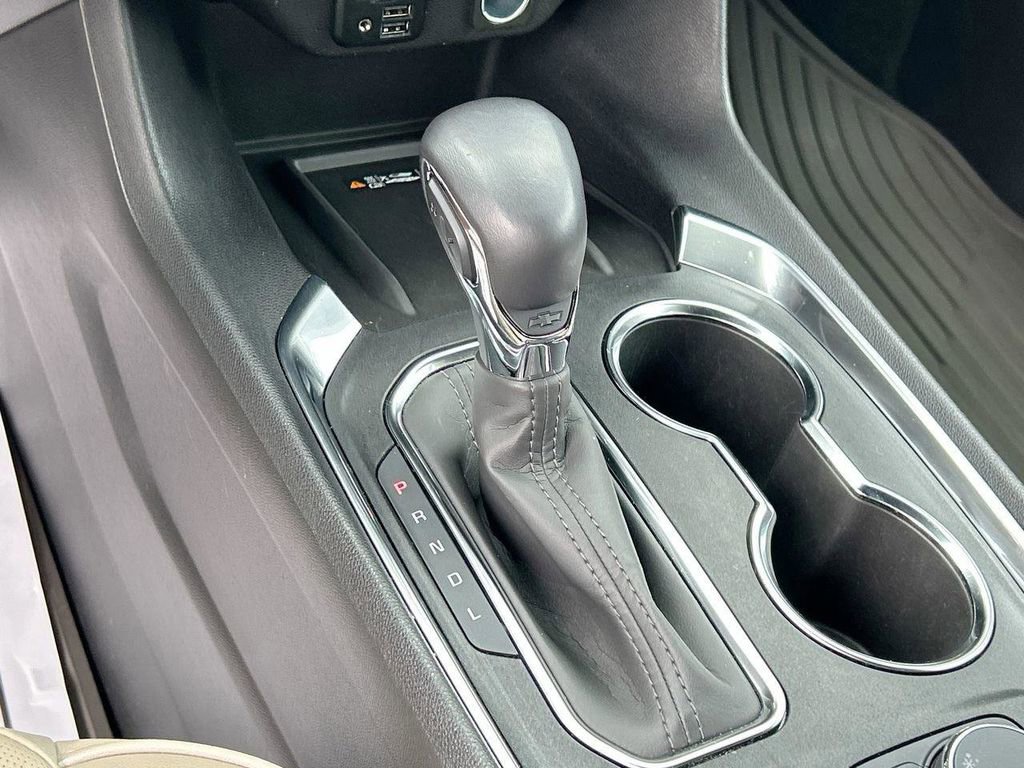 Used 2022 Chevrolet Traverse Premier image 30