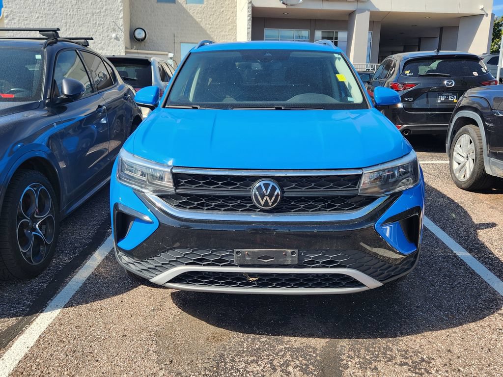 Used 2024 Volkswagen Taos SE AWD/4WD image 3