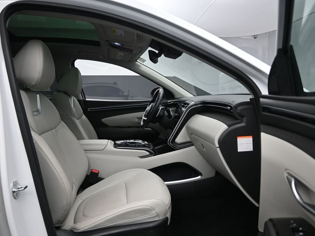 Used 2024 Hyundai Tucson Limited image 30