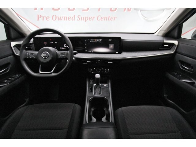 Used 2026 Nissan Kicks S w/ Charging Package FWD image 9