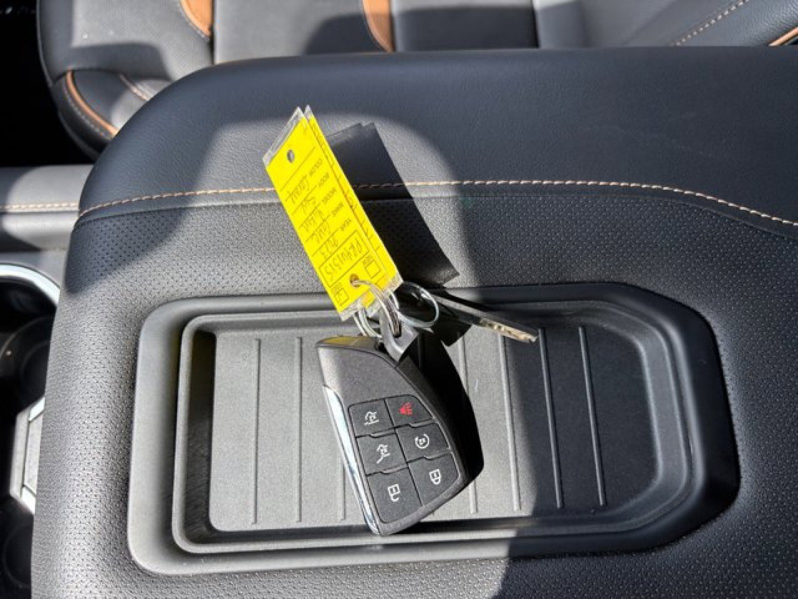 Used 2023 GMC Yukon XL AT4 w/ AT4 Premium Plus Package image 23