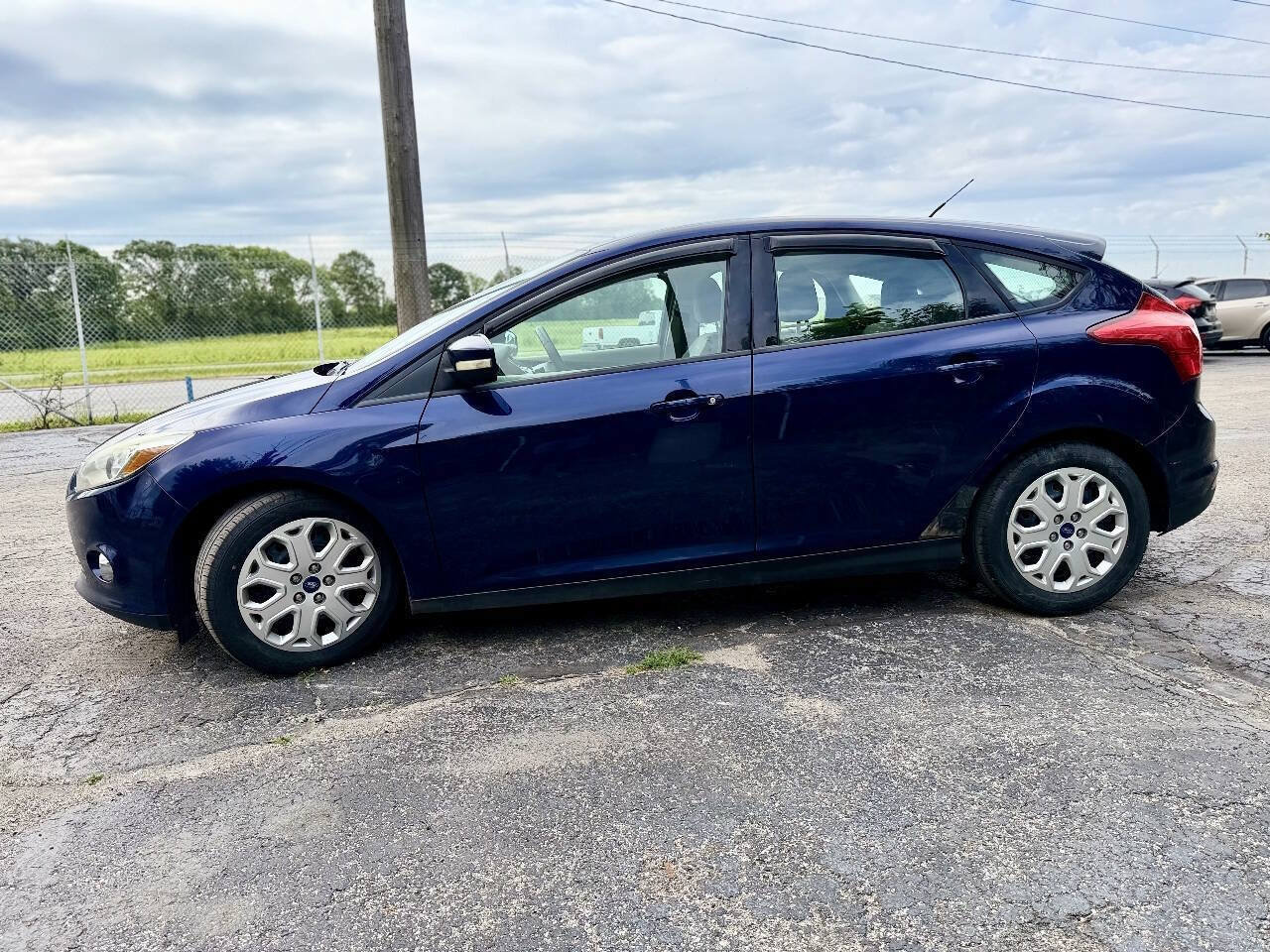 Used 2012 Ford Focus SE FWD image 6