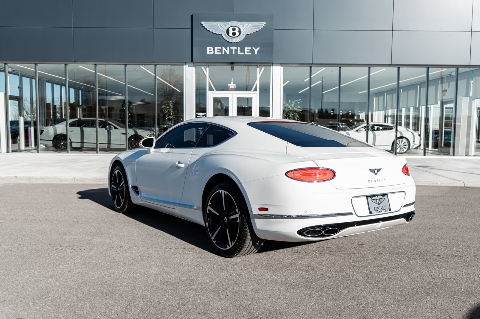 Used 2023 Bentley Continental GT Mulliner image 3