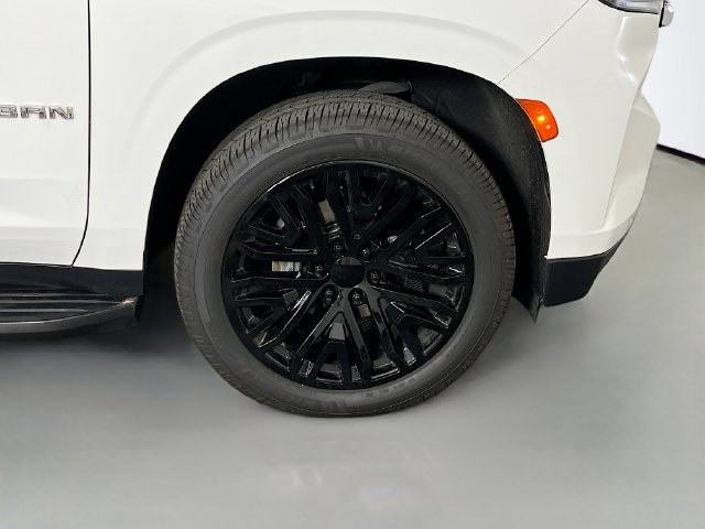 Used 2022 Chevrolet Suburban LT AWD/4WD image 41