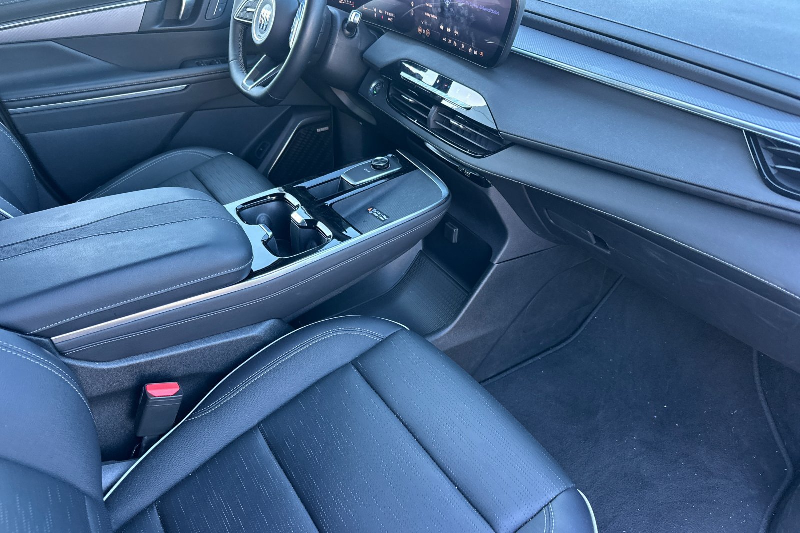 Used 2026 Buick Enclave Sport Touring AWD/4WD image 19