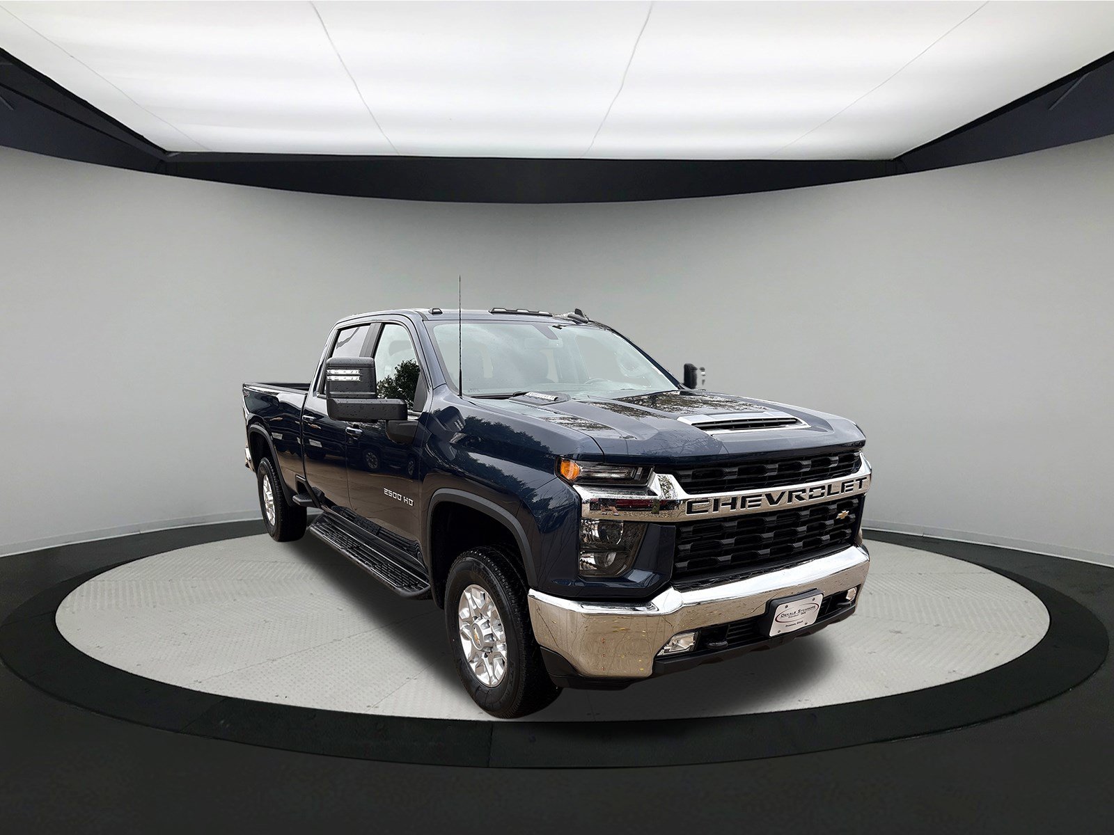 Used 2021 Chevrolet Silverado 2500 LT w/ Convenience Package AWD/4WD image 1