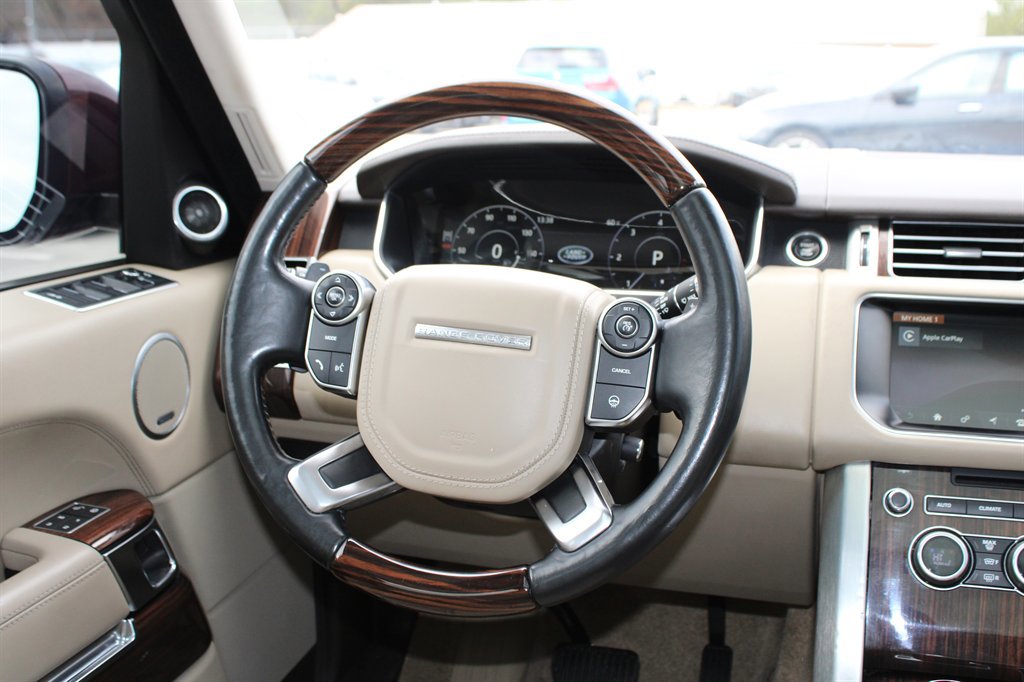 Used 2017 Land Rover Range Rover HSE image 19