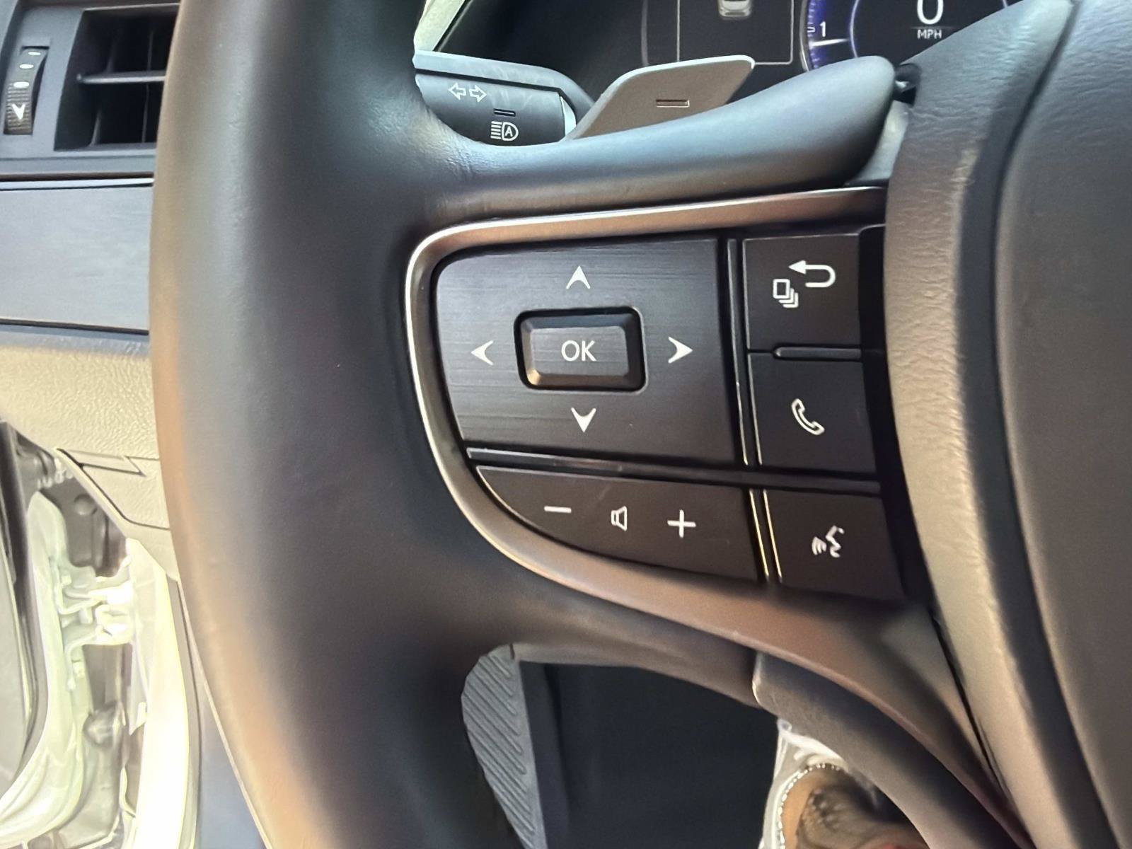 Used 2025 Lexus ES 350 w/ Premium Package FWD image 28