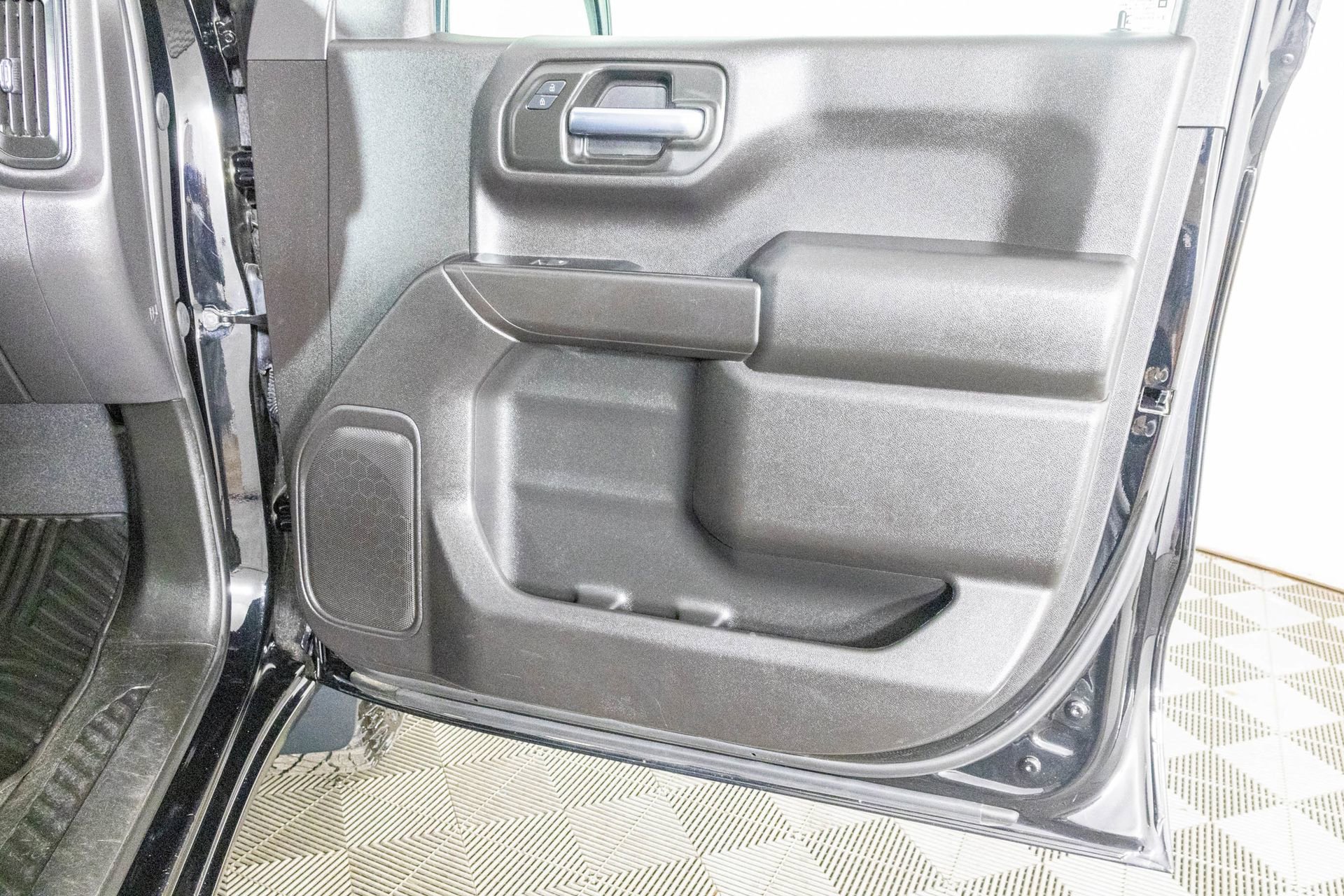 Used 2024 Chevrolet Silverado 1500 Custom Trail Boss image 40