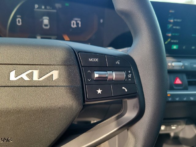 New 2026 Kia K4 FWD image 14