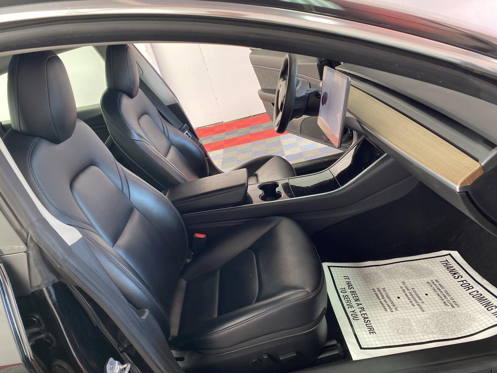 Used 2019 Tesla Model 3 Performance image 9