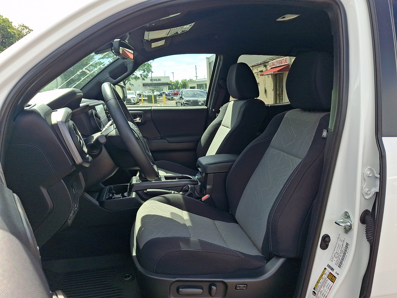 Used 2023 Toyota Tacoma TRD Sport AWD/4WD image 14