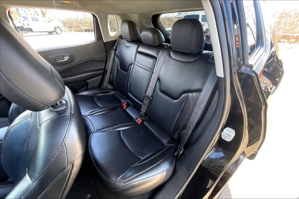 Used 2019 Jeep Compass Limited image 23