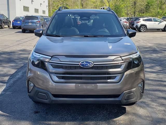 Certified 2025 Subaru Forester Premium AWD/4WD image 8