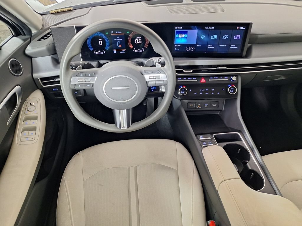 Used 2025 Hyundai Sonata SEL FWD image 11