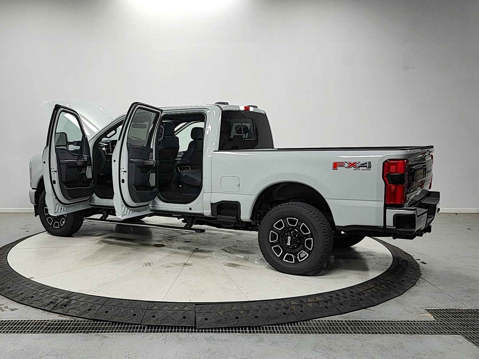 New 2026 Ford F250 Platinum AWD/4WD image 23