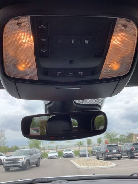 Used 2022 Dodge Durango GT image 33