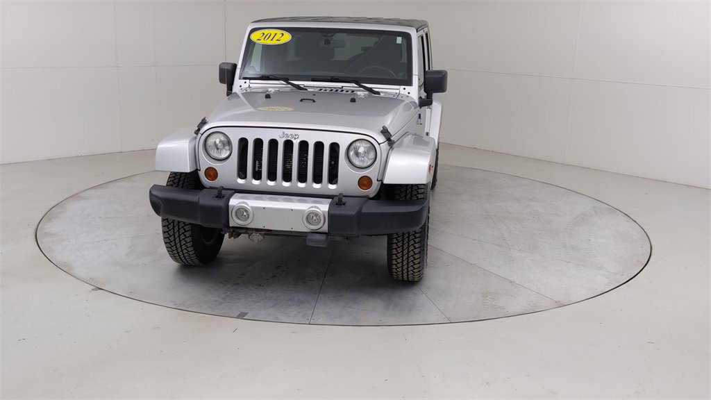 Used 2012 Jeep Wrangler Unlimited Sahara w/ Dual Top Group image 8