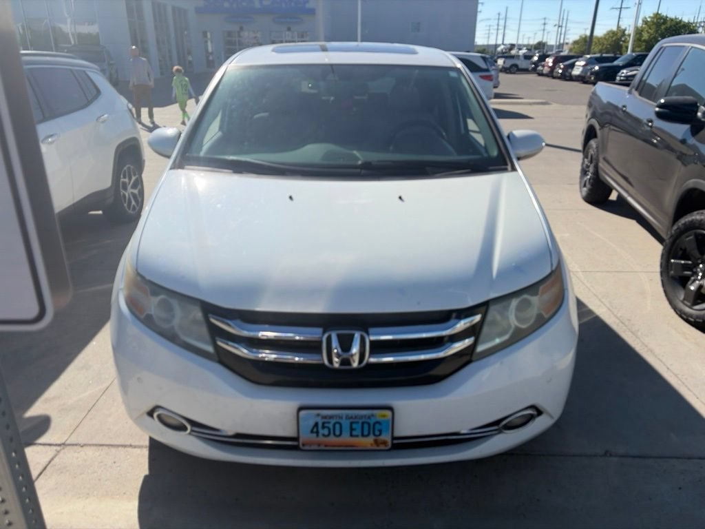 Used 2014 Honda Odyssey Touring Elite image 2