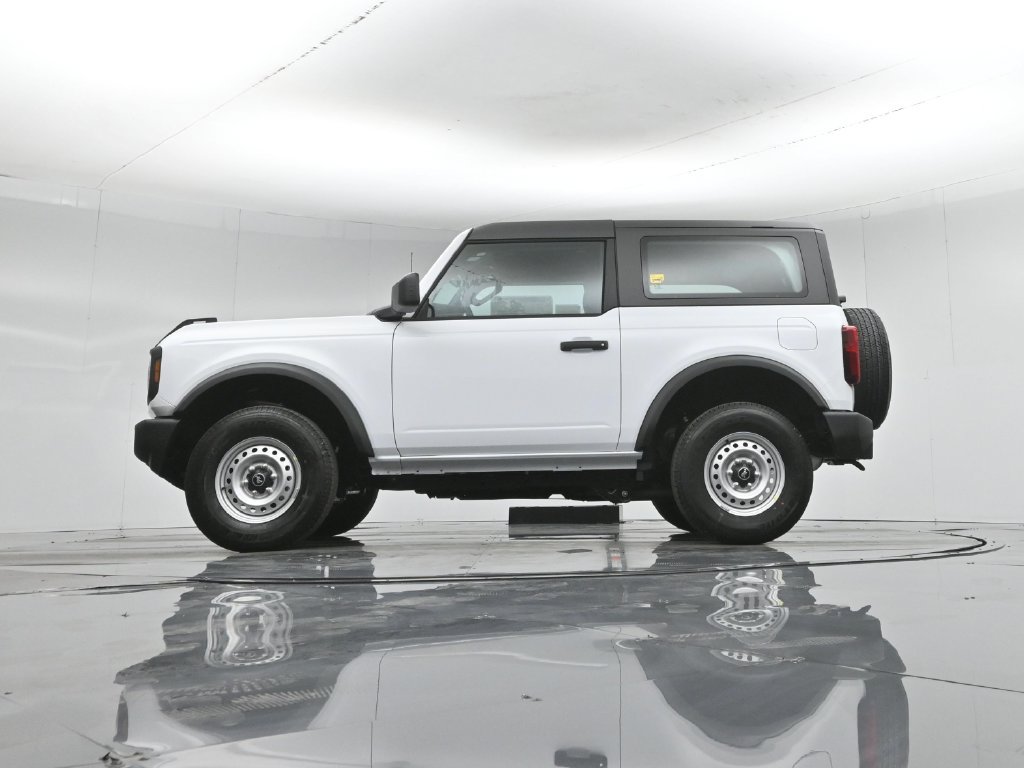 New 2026 Ford Bronco 2-Door AWD/4WD image 7