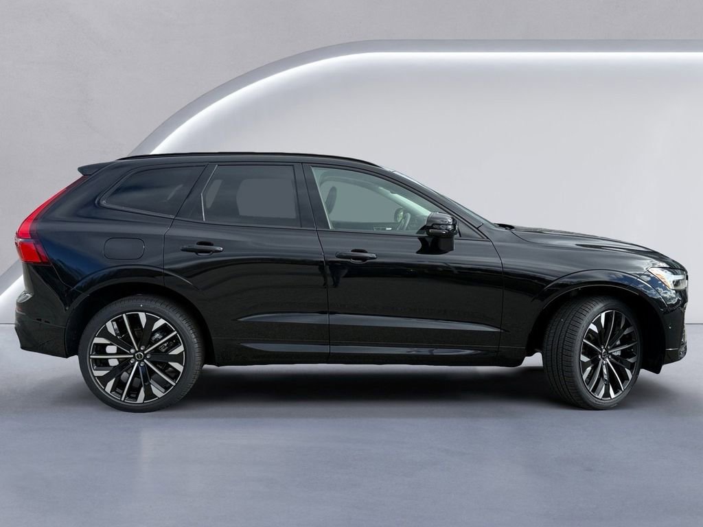 New 2026 Volvo XC60 B5 Ultra w/ Protection Package Premier image 3