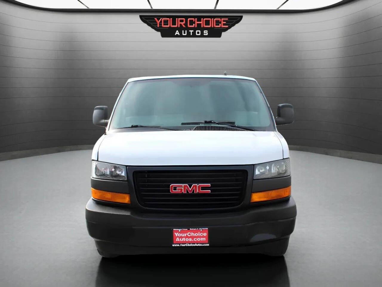 Used 2018 GMC Savana 3500 w/ Driver Convenience Package image 8
