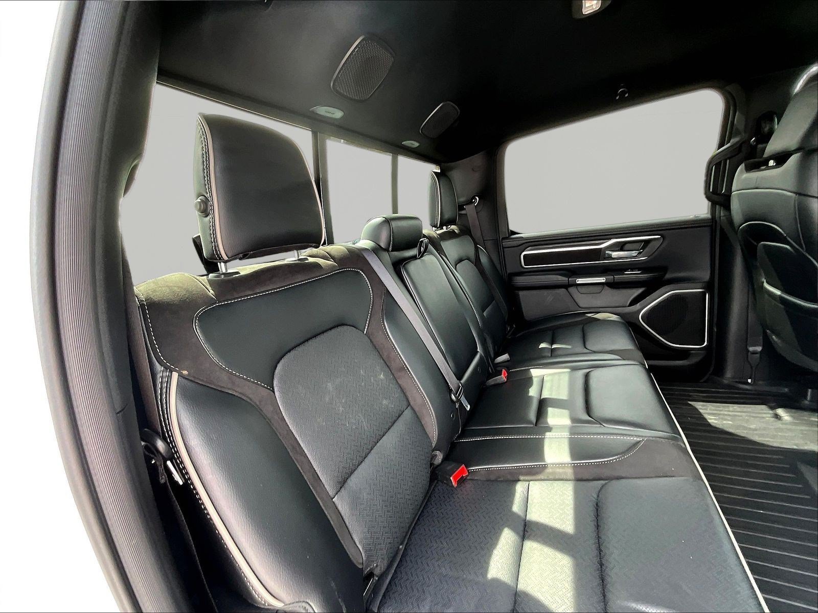Used 2024 RAM 1500 Laramie AWD/4WD image 25