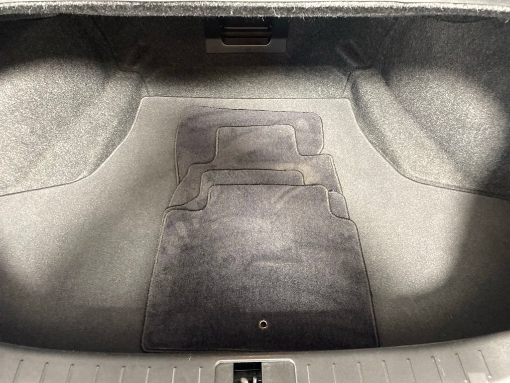 Used 2017 INFINITI Q70 3.7 w/ Technology Package AWD/4WD image 28