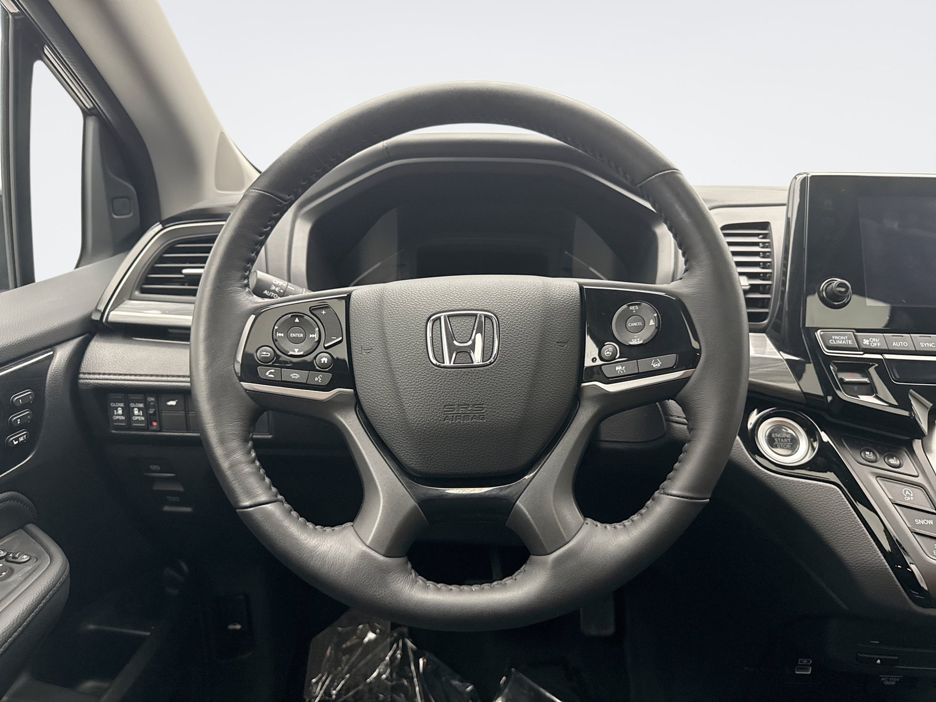 Used 2024 Honda Odyssey Elite image 12