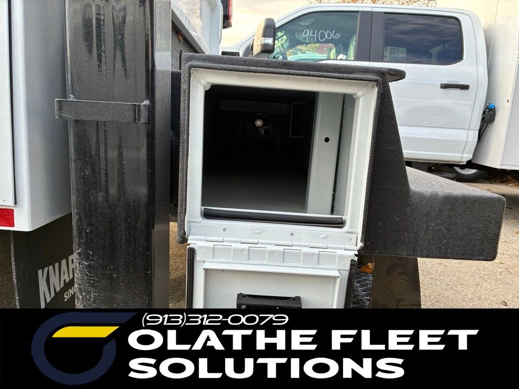 New 2026 Ford F550 4x4 Supercab Super Duty image 9