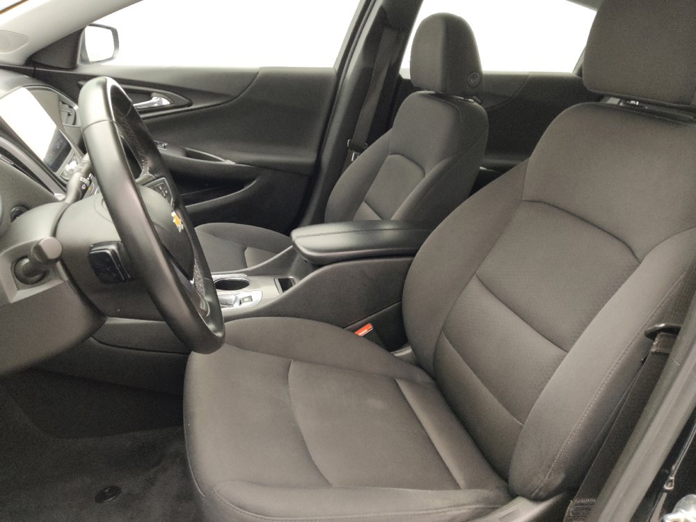 Used 2023 Chevrolet Malibu LT w/ Midnight Edition FWD image 17