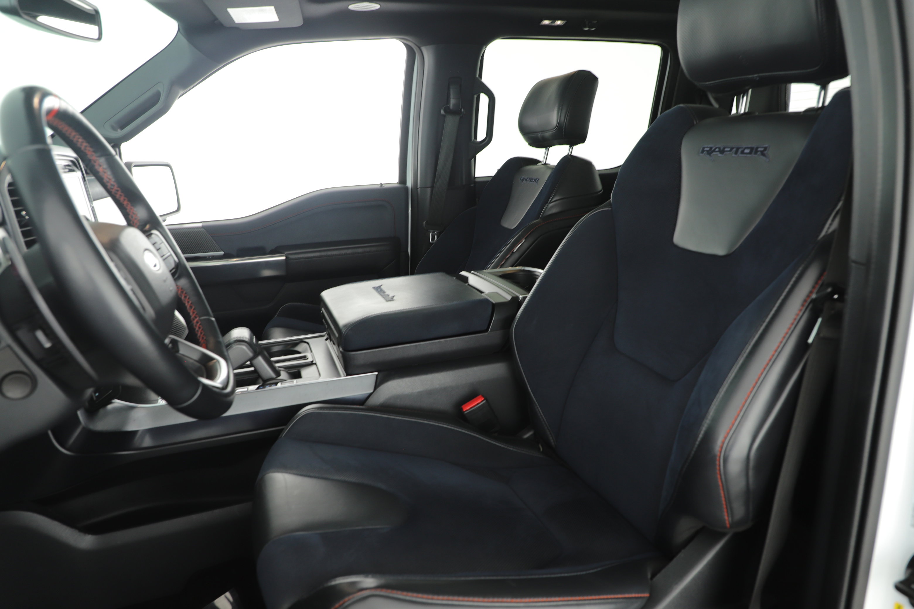 Used 2022 Ford F150 Raptor w/ Raptor 37 Performance Package image 9