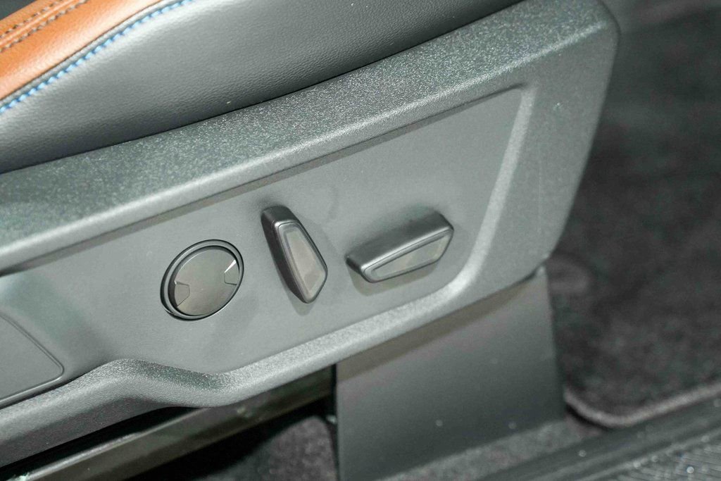 Used 2024 Ford Bronco Outer Banks w/ Sasquatch Package image 19