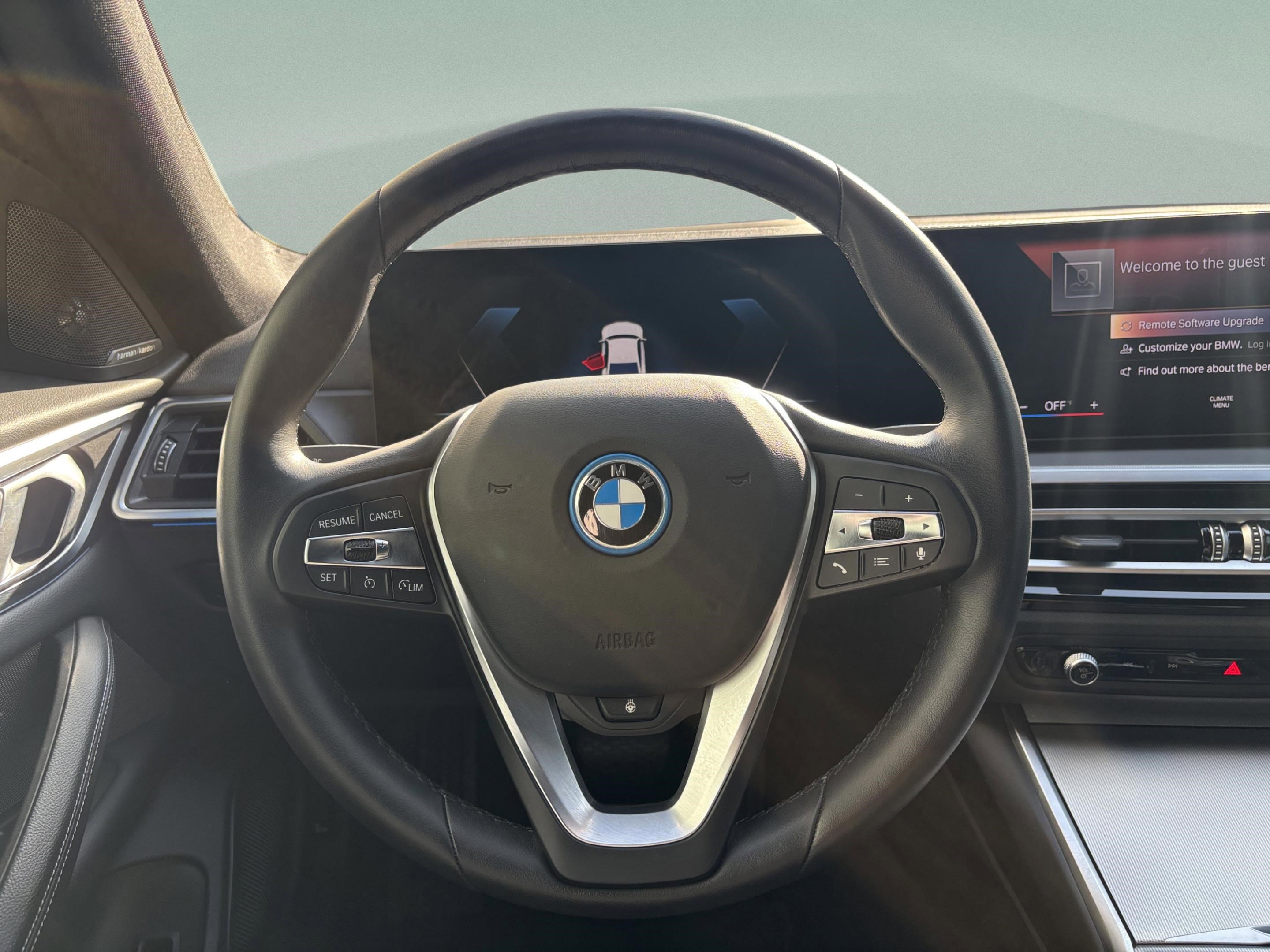 Used 2023 BMW i4 eDrive35 w/ Premium Package image 9