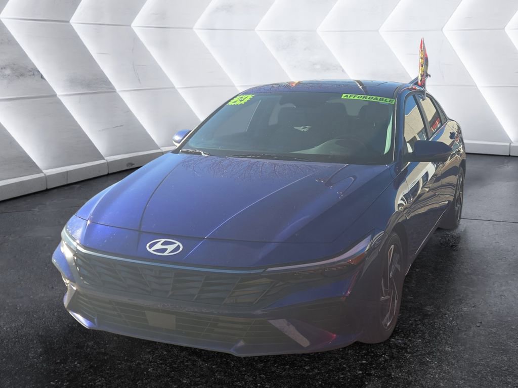 Used 2024 Hyundai Elantra Limited